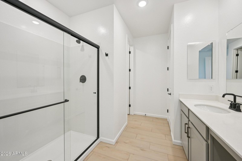 28-web-or-mls-W Brown St-S2703-028