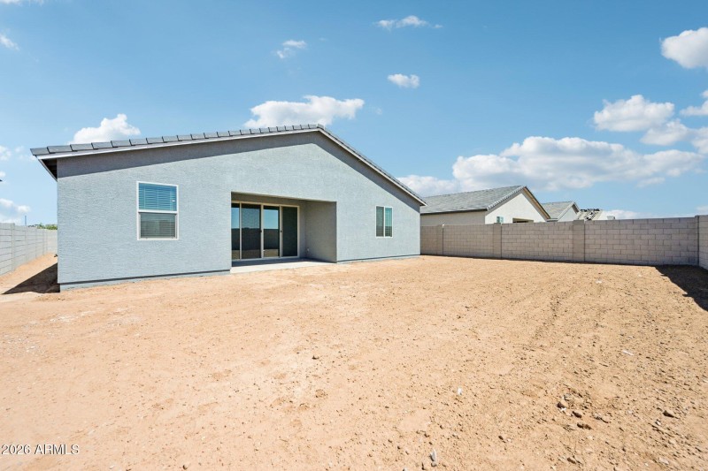 38-web-or-mls-W Brown St-S2703-038