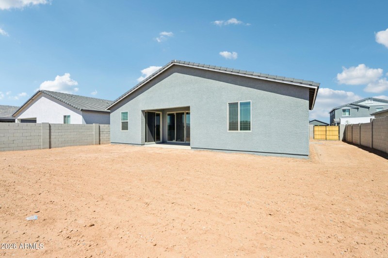 39-web-or-mls-W Brown St-S2703-039
