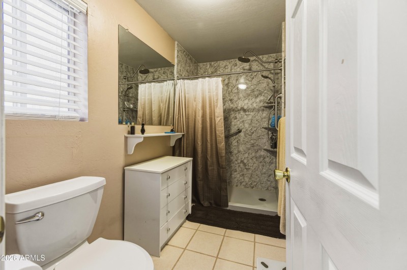 8735 W Pineveta Dr-106