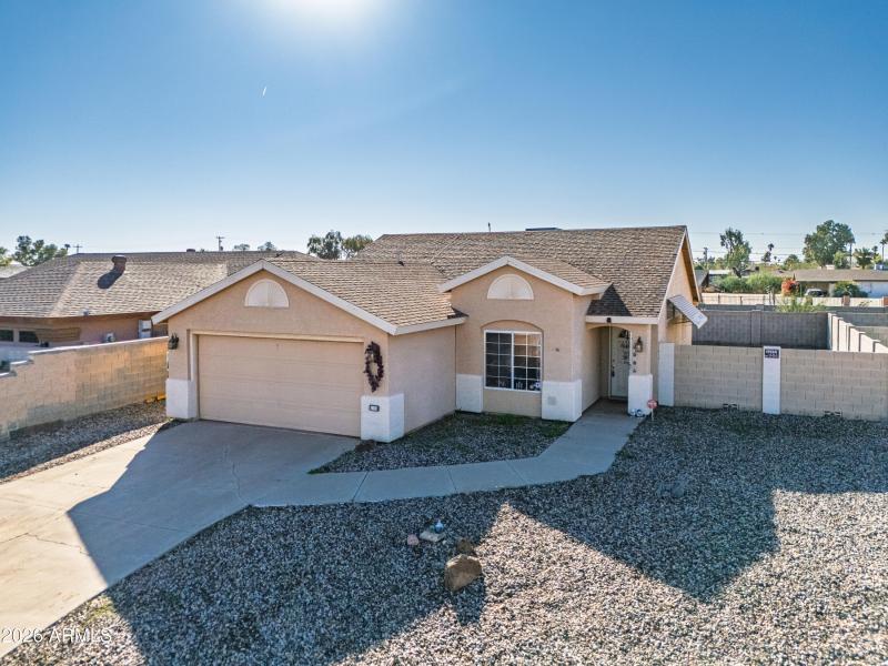 8735 W Pineveta Dr-5