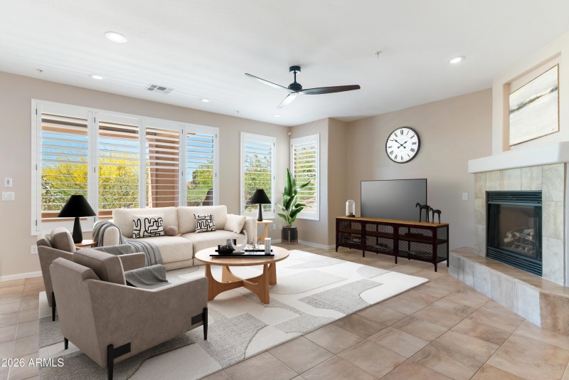 Living/Great Rm Staged