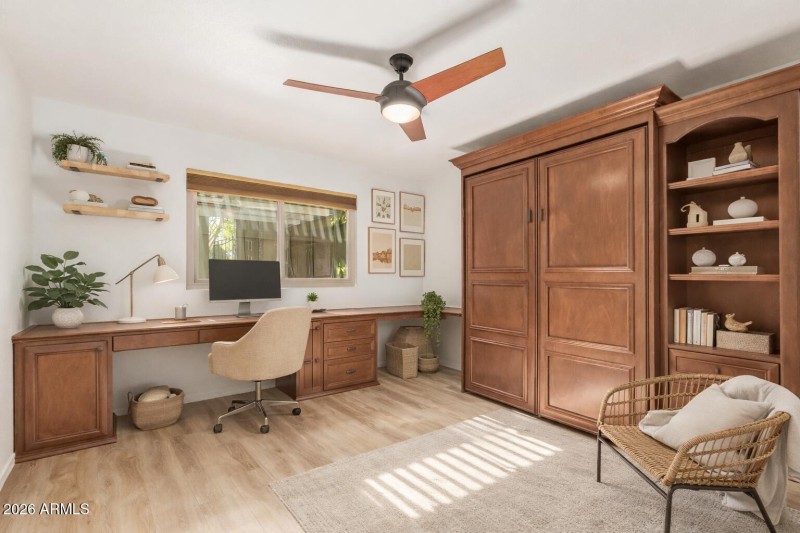 virtually Staged Office/bdrm/Murphy bed