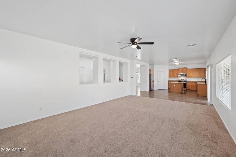 10-web-or-mls-11856-w-tonto-st
