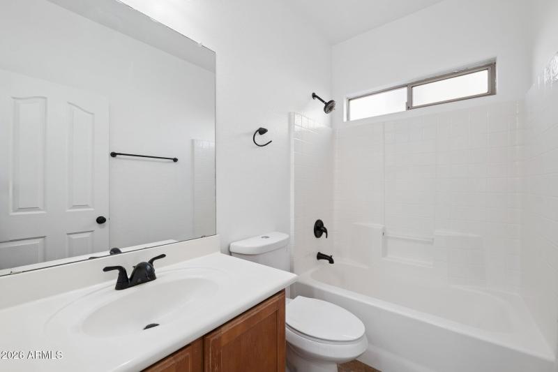 18-web-or-mls-11856-w-tonto-st