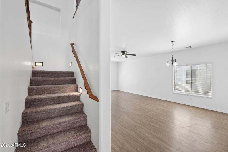 21-web-or-mls-11856-w-tonto-st