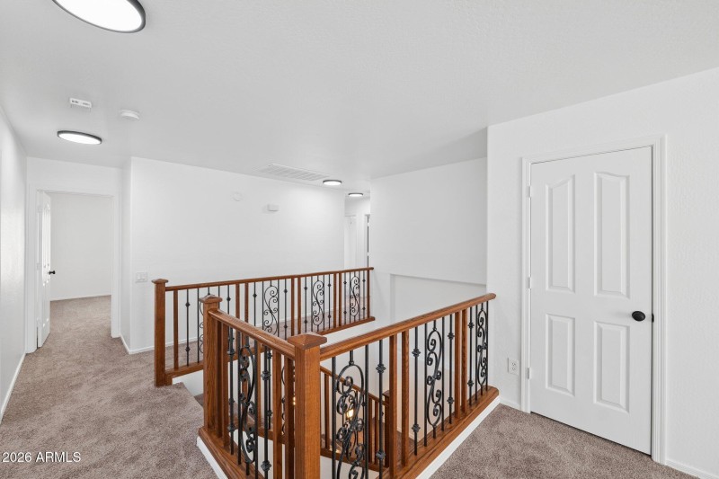 24-web-or-mls-11856-w-tonto-st