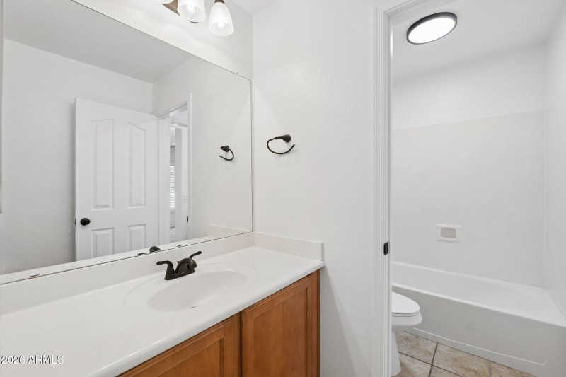 35-web-or-mls-11856-w-tonto-st