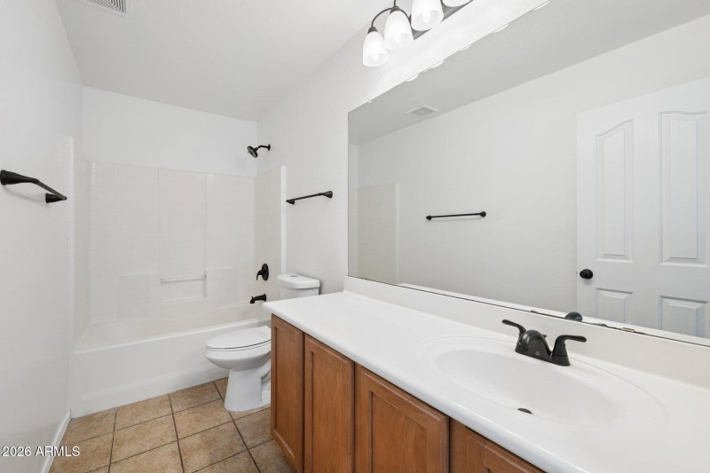 44-web-or-mls-11856-w-tonto-st
