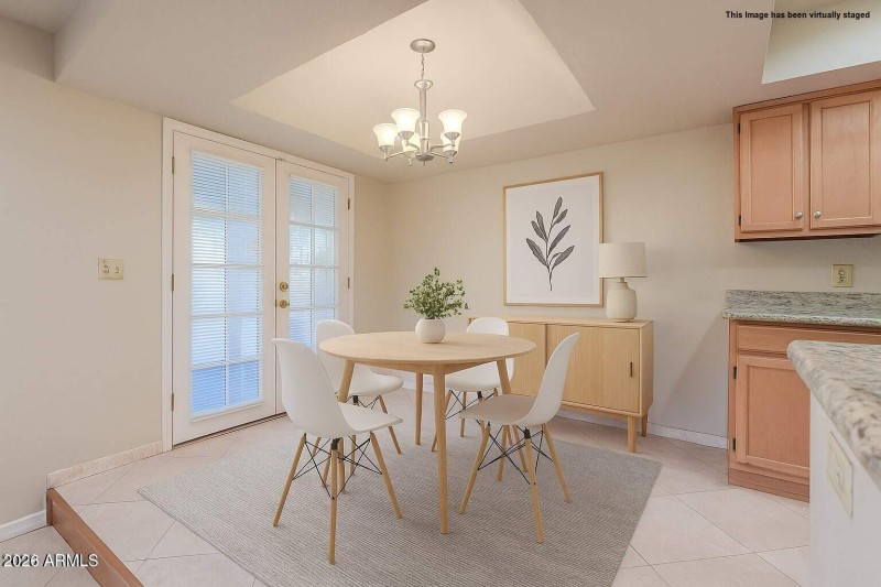 staged-Dining Area-scandinavian