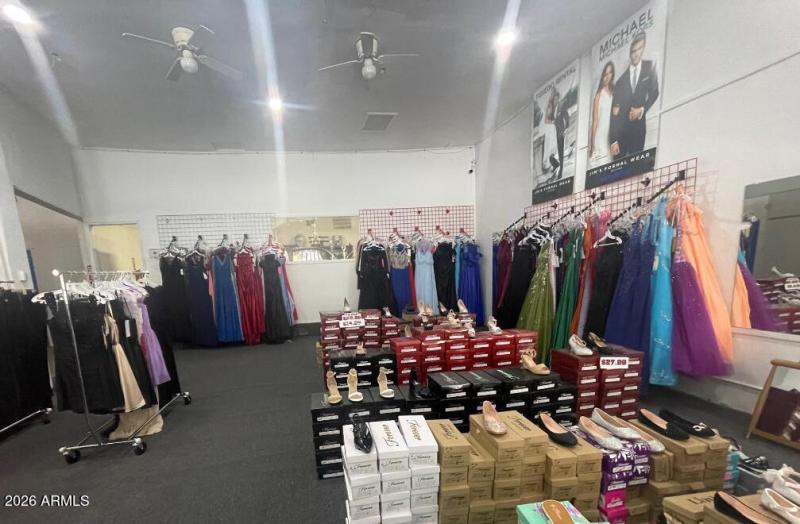 INSIDE-STORE