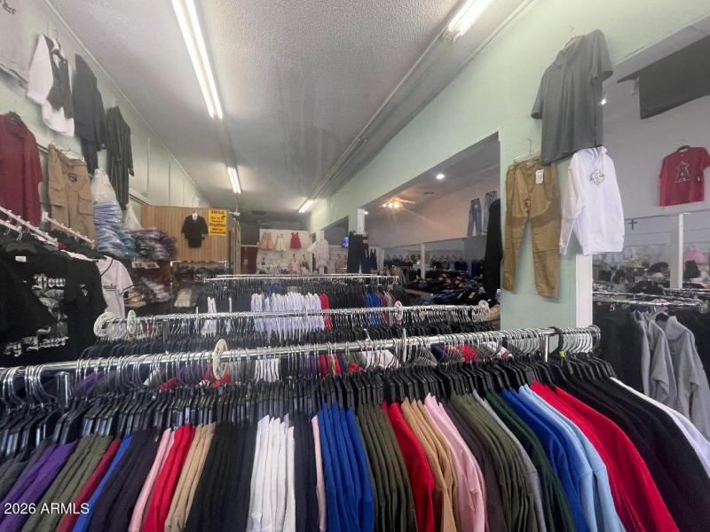 INSIDE-STORE