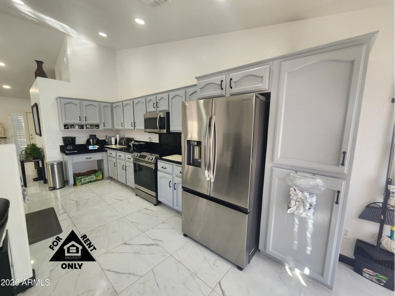 Kitchen 03