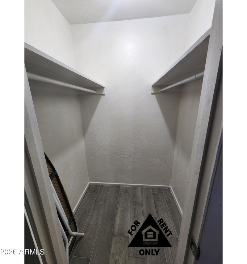Walk-in Closets