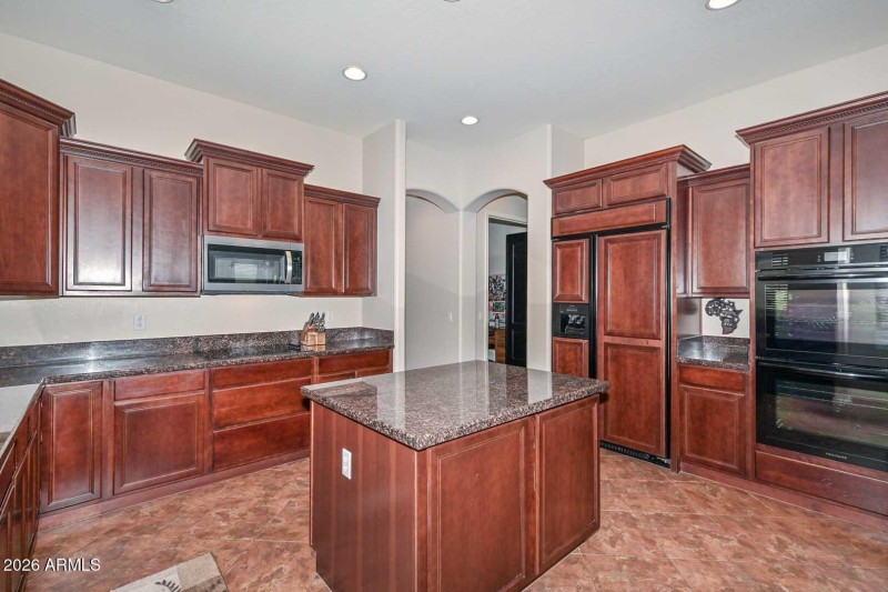 Kitchen-Island