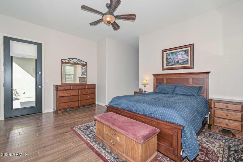 Primary Bedroom3