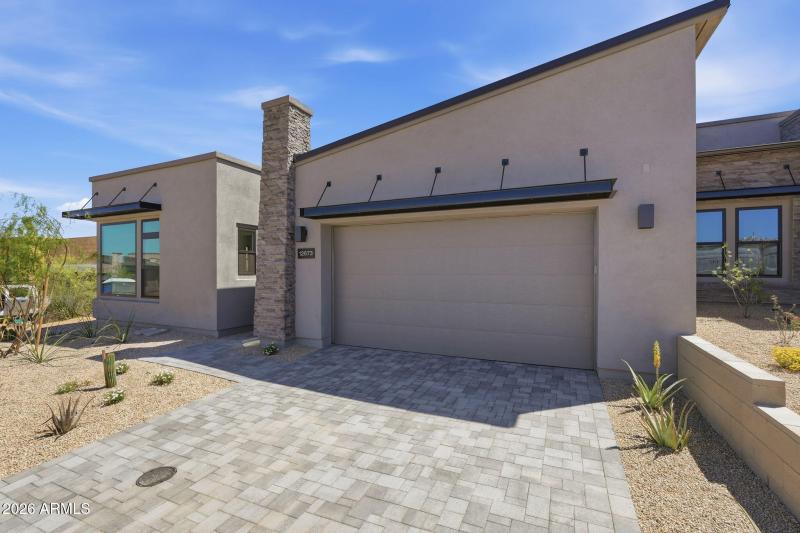 Caullins Desert Contemporary