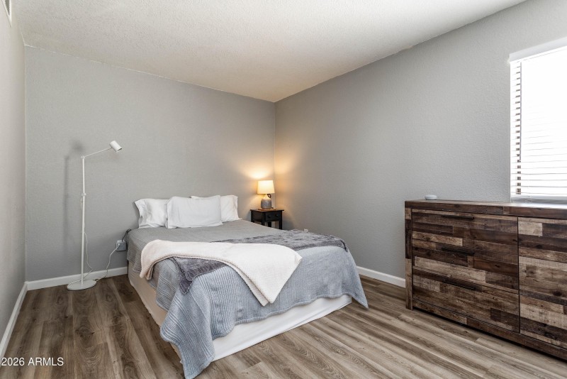 primary bedroom 01