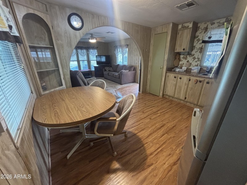 Dine In Kitchen