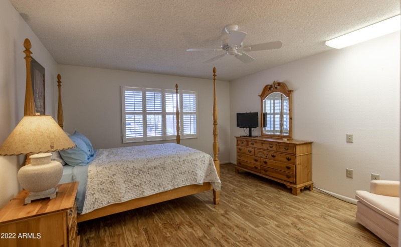 Second bedroom