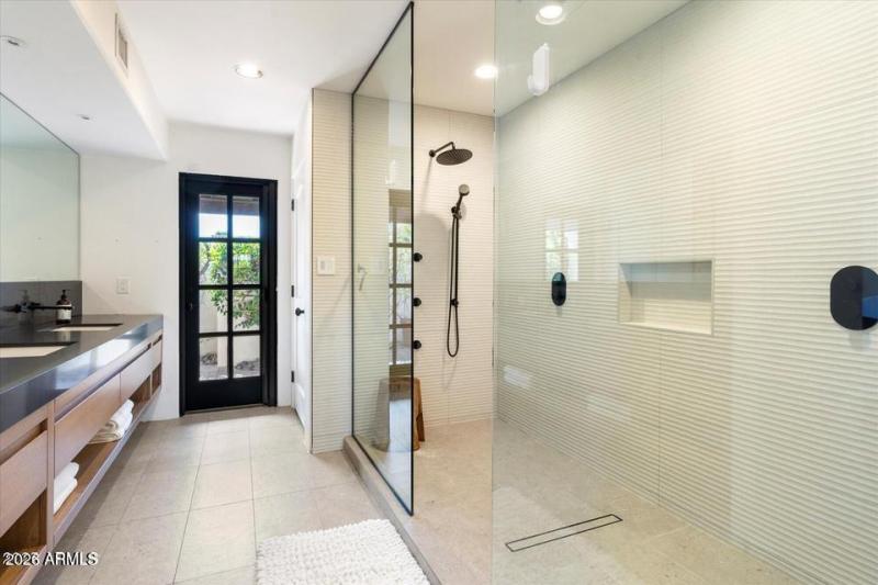 15 Primary Ensuite
