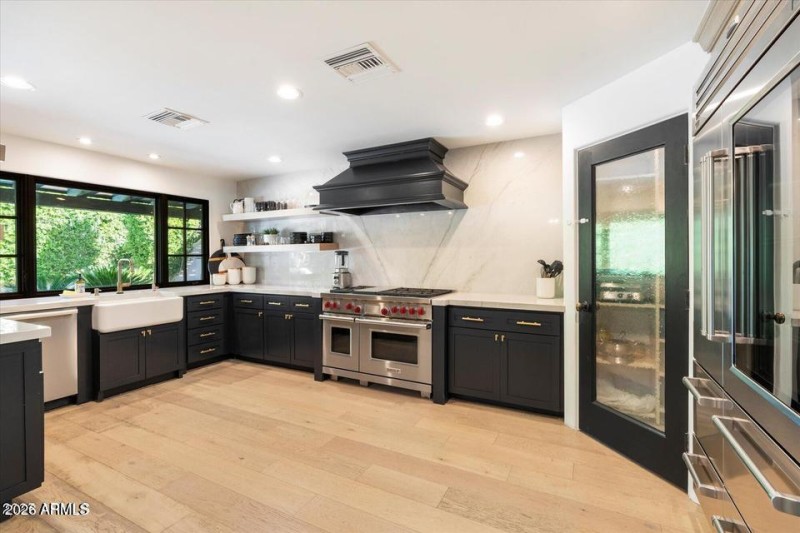 5 Kitchen