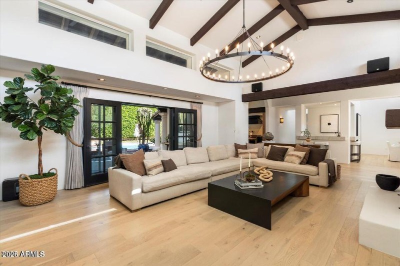 10 Living Room