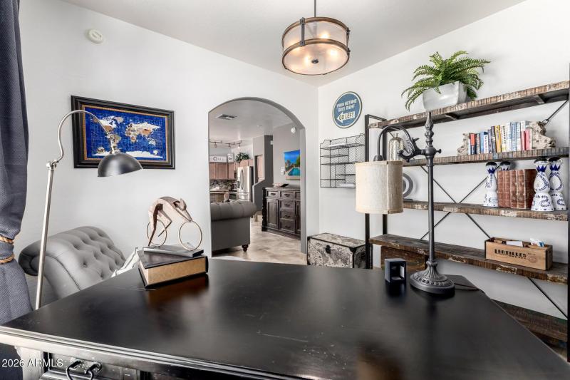 2250 E DEER VALLEY Road 15