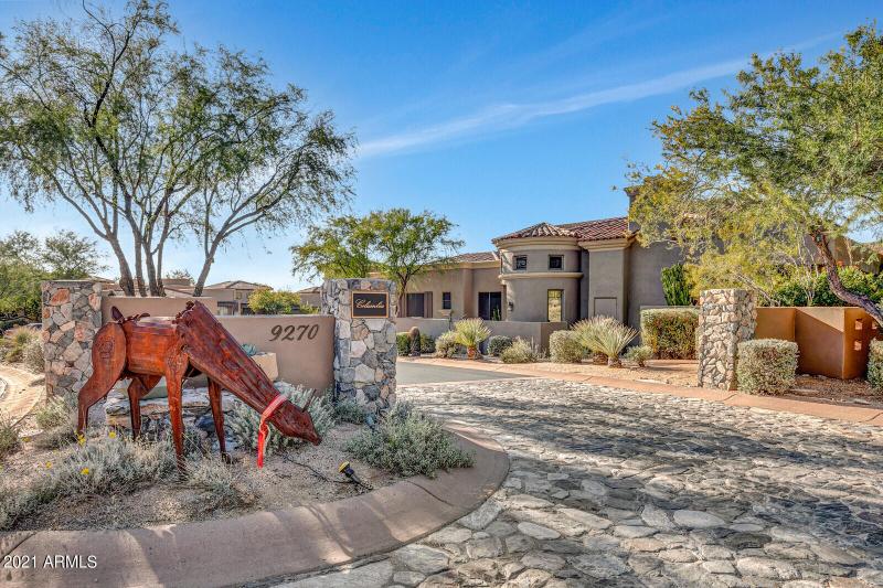 Columbia Series Villas