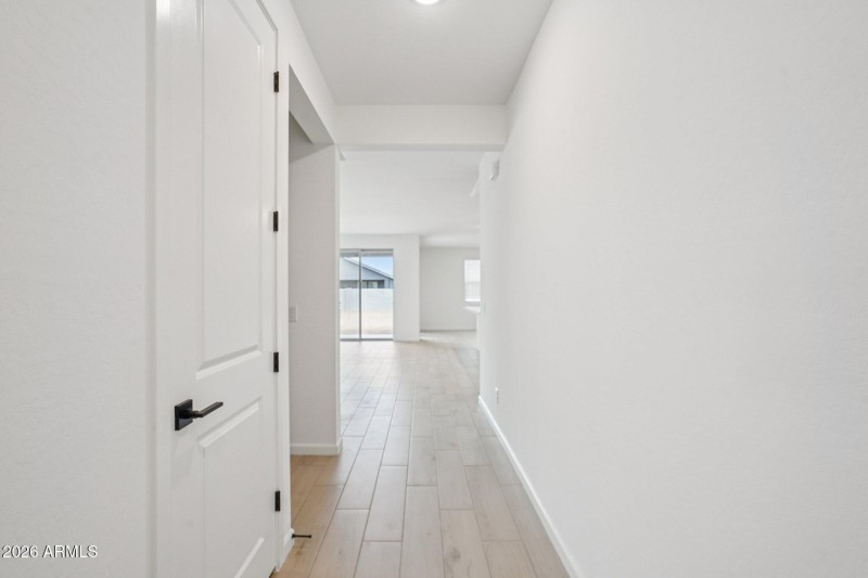 16-web-or-mls-W Brown St-S0104-016