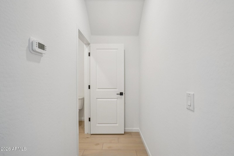 17-web-or-mls-W Brown St-S0104-017