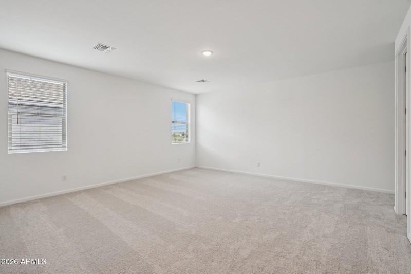 25-web-or-mls-W Brown St-S0104-025