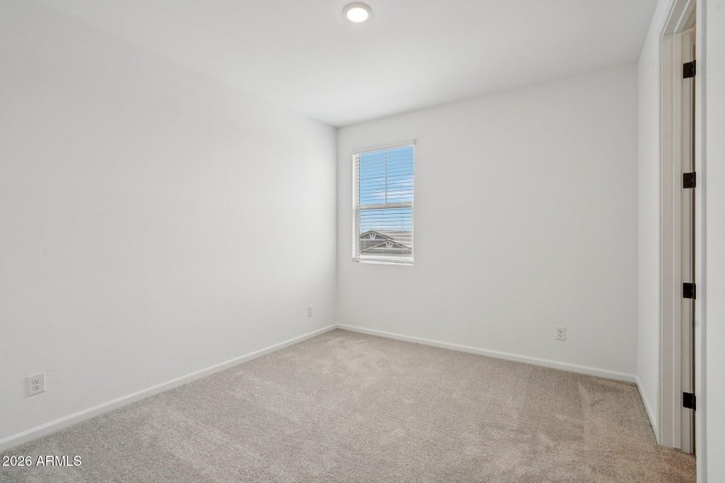 34-web-or-mls-W Brown St-S0104-034