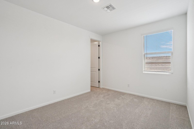 41-web-or-mls-W Brown St-S0104-041