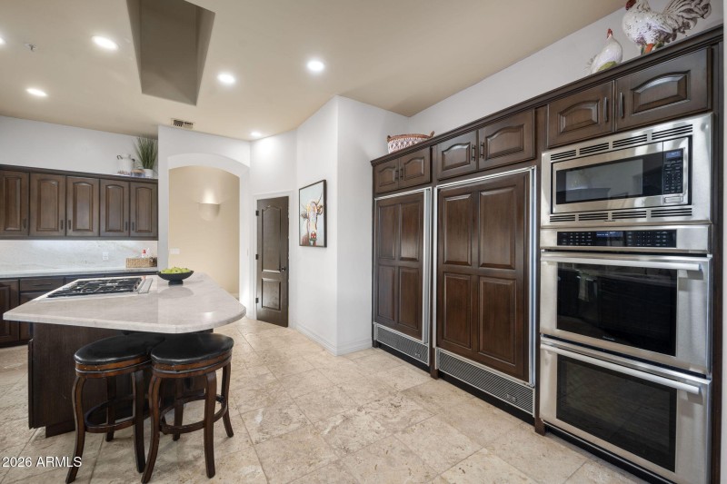 17-web-or-mls-12110-e-gold-dust-ave