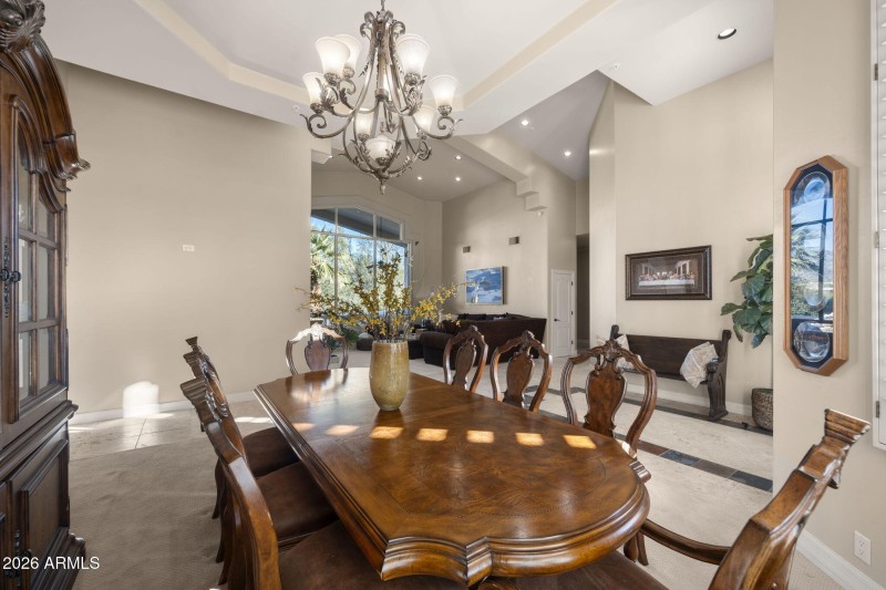 9-web-or-mls-12110-e-gold-dust-ave
