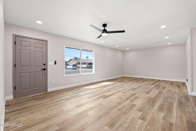 3556 E Helena Dr - 05