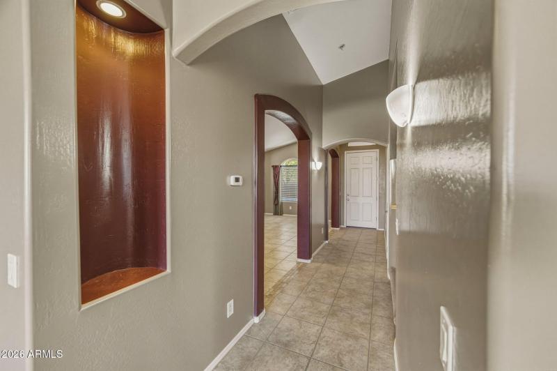 35-web-or-mls-1542 E Chaparral Pl-223