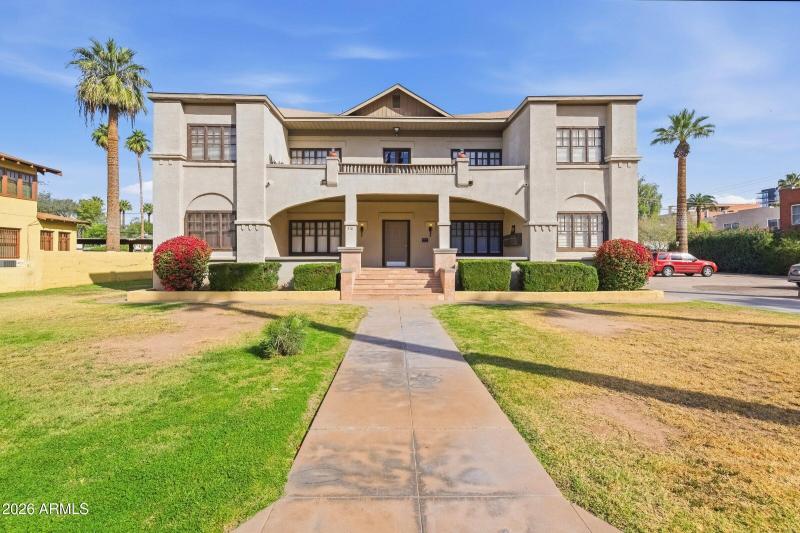 1-custom-314 W Roosevelt St-1