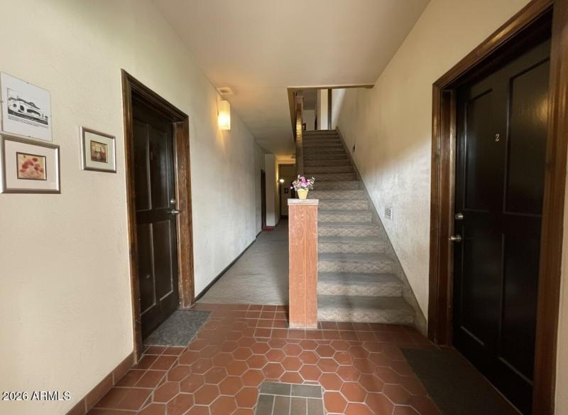 10.1 Front Entryway