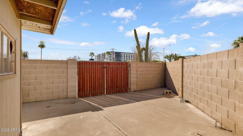 side yard