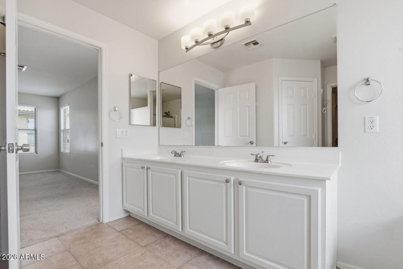 33-web-or-mls-23221 N 20th St Phoenix, A