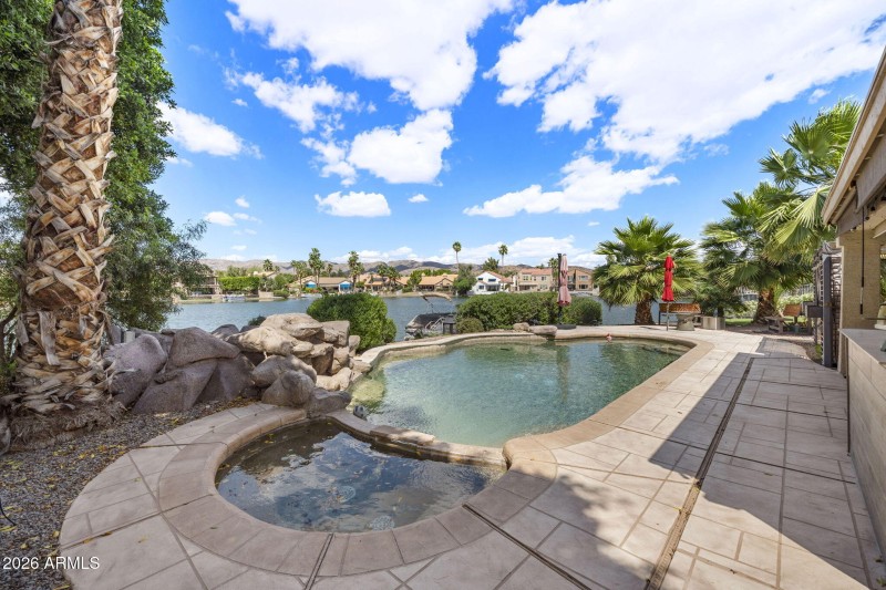 Pool & Spa