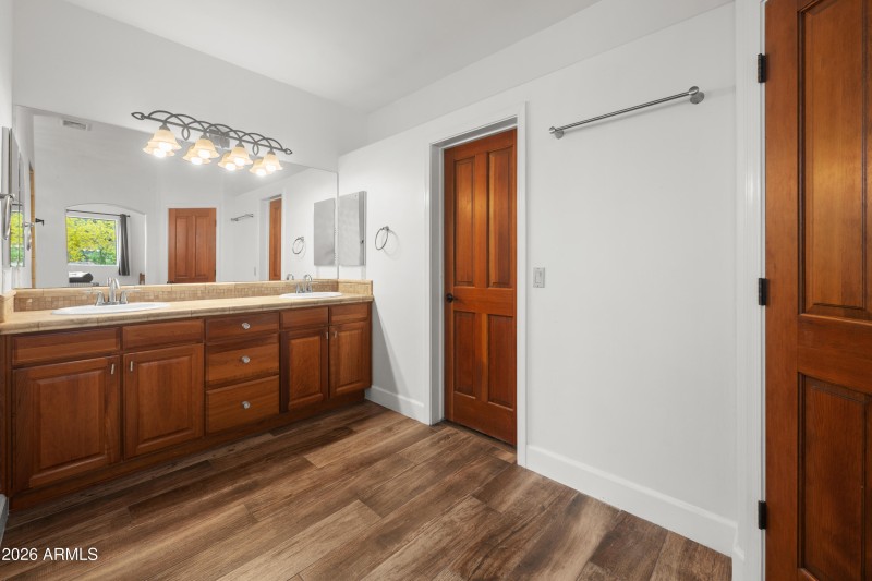 5175-S-Kings-Ranch-Road-32