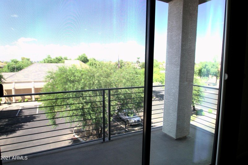 Photo #32