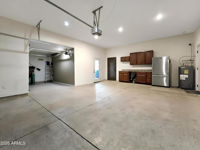 Oversized Garage Space