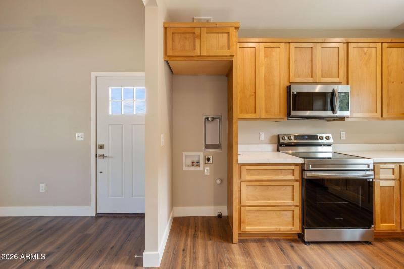064-Kitchen