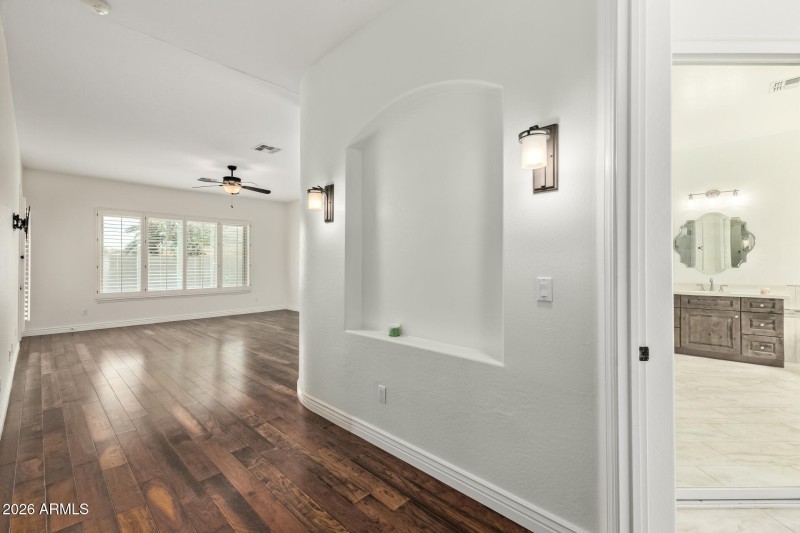 Primary Suite, Vacant