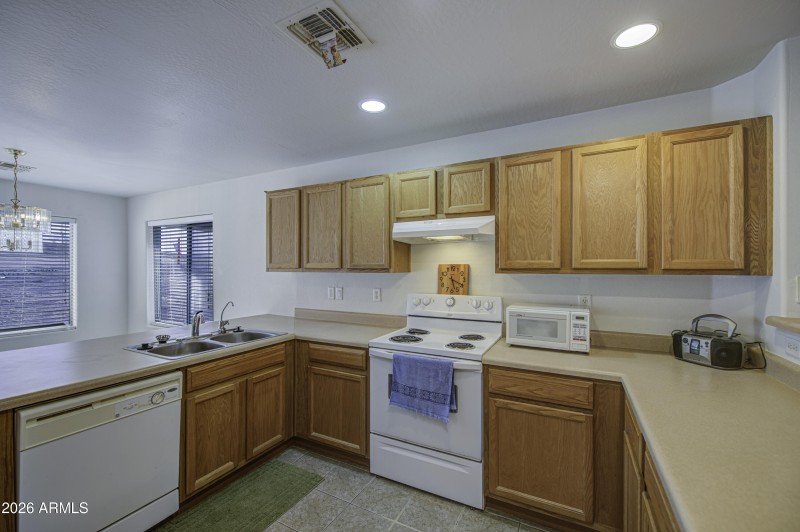 Kitchen 4