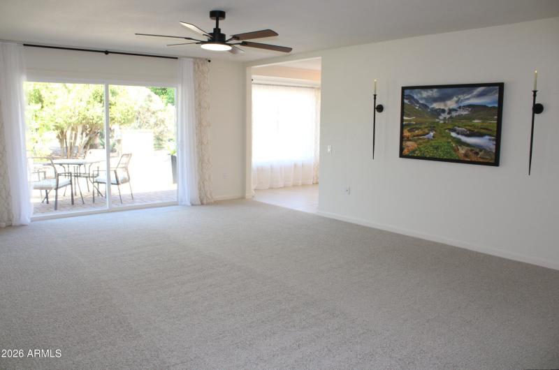 12 - Huge Living Rm